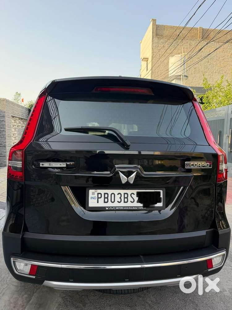 Mahindra Black Suv Diesel 2025