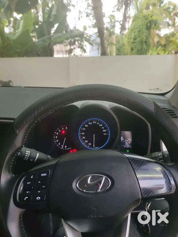 Hyundai Venue S Plus  Excellent Condition  Single Owner