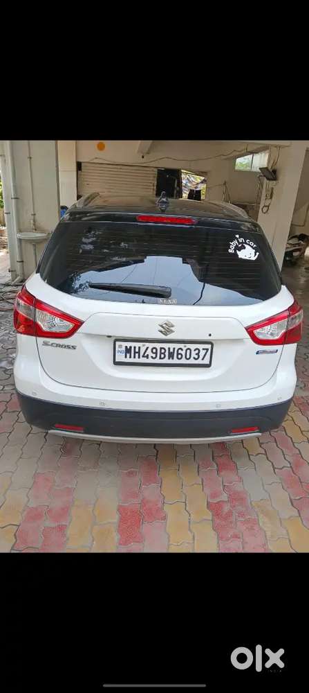 Maruti Suzuki S-cross 2022 Petrol Well Maintained