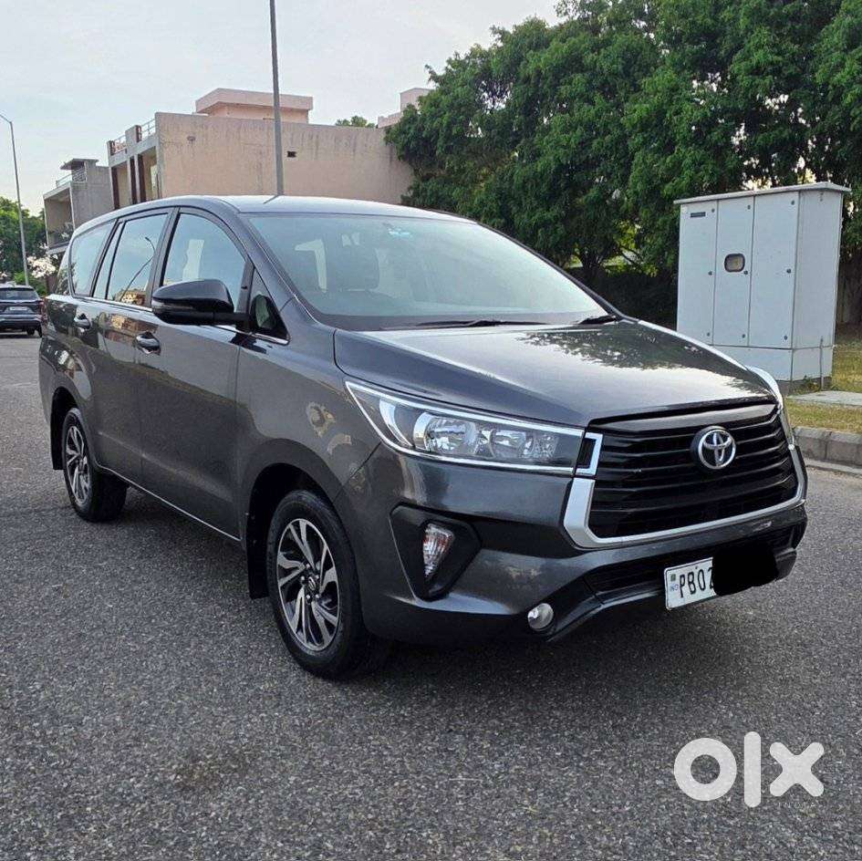 Toyota Innova Crysta 2.4 Gx Limited Edition At 7 Str, 2021, Diesel