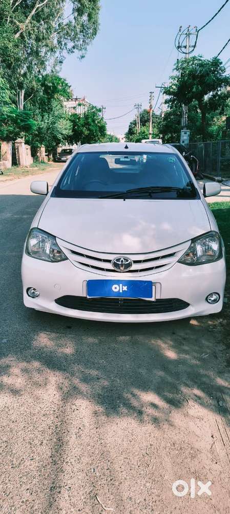 Toyota Etios Liva G, 2011, Petrol