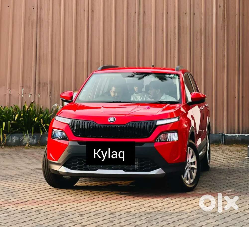Skoda Kylaq Signature Plus 2025