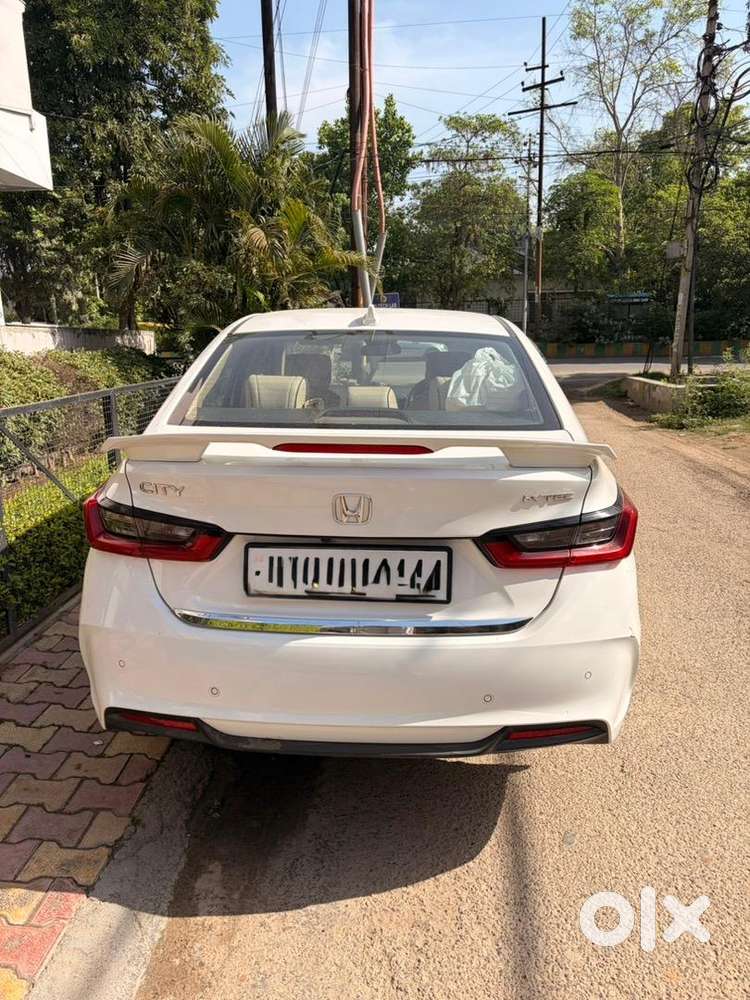 Honda City 2024 Petrol Well Maintained