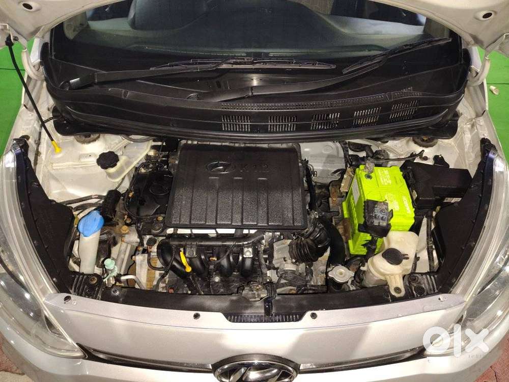 Hyundai Grand I10 Sportz, 2016, Petrol