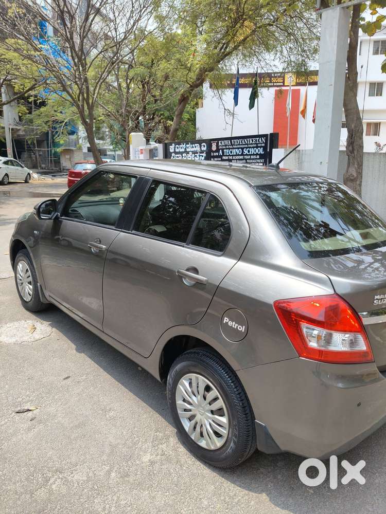 Maruti Suzuki Swift Dzire Vxi(o) Mt, 2017, Petrol
