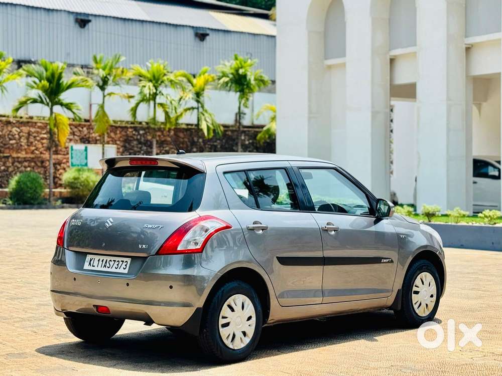 Maruti Suzuki Swift 2011-2014 Vxi, 2013, Petrol