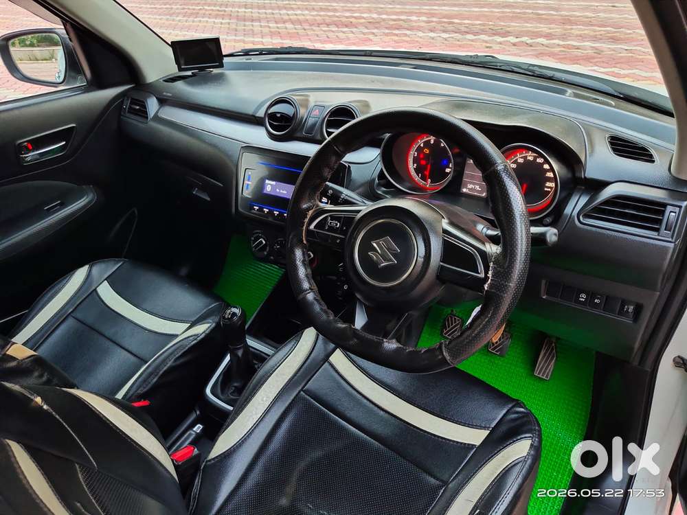Maruti Suzuki Swift Vxi + Manual, 2022, Petrol