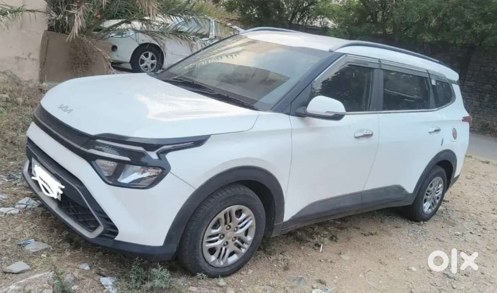 Kia Carens 2024 Petrol Good Condition