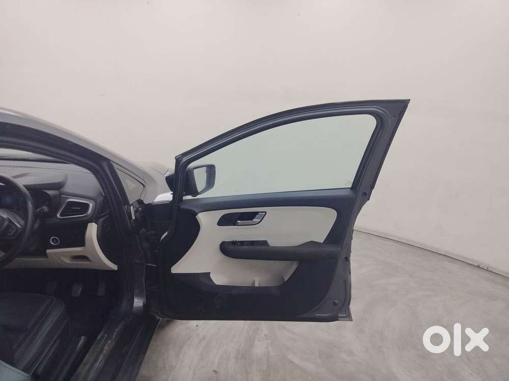 Tata Altroz 1.5 Xz Plus Diesel, 2021, Diesel