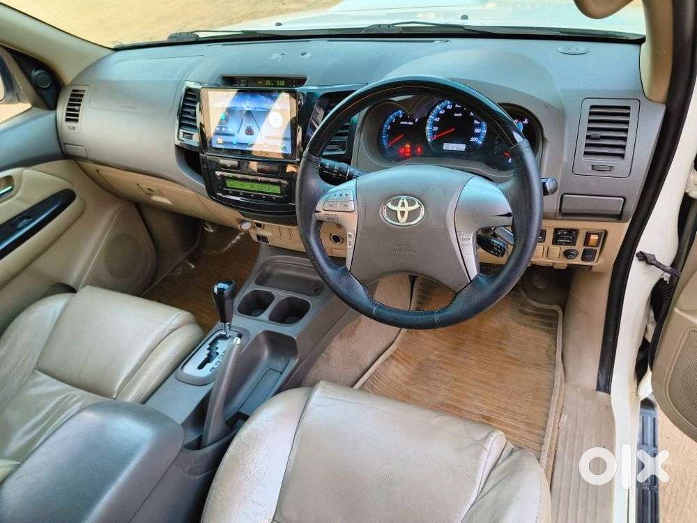 Toyota Fortuner 3.0 4x2 Automatic, 2012, Diesel
