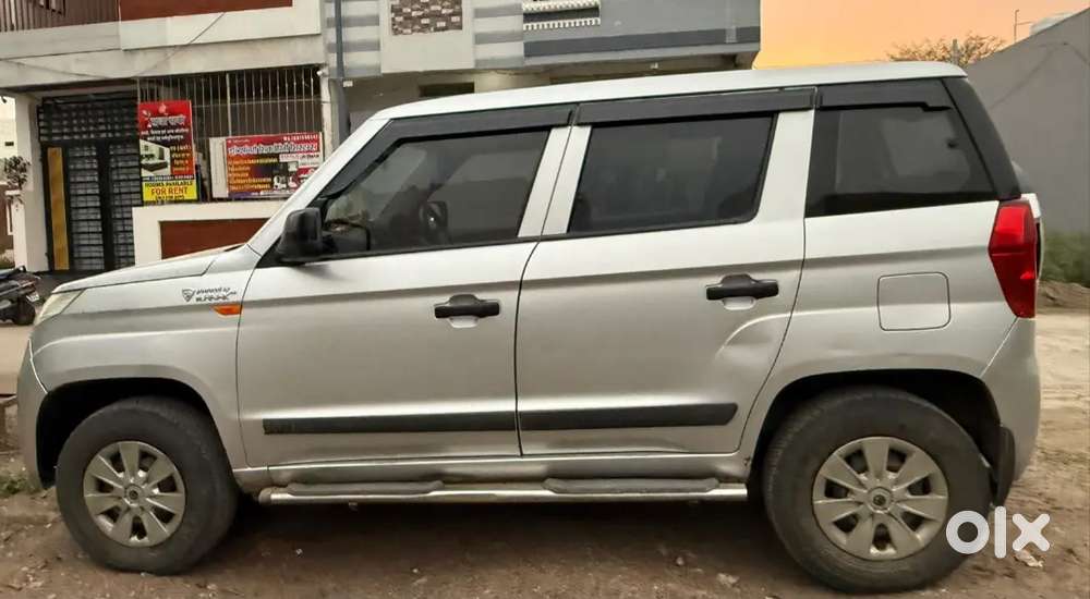 Mahindra Tuv 300 2017