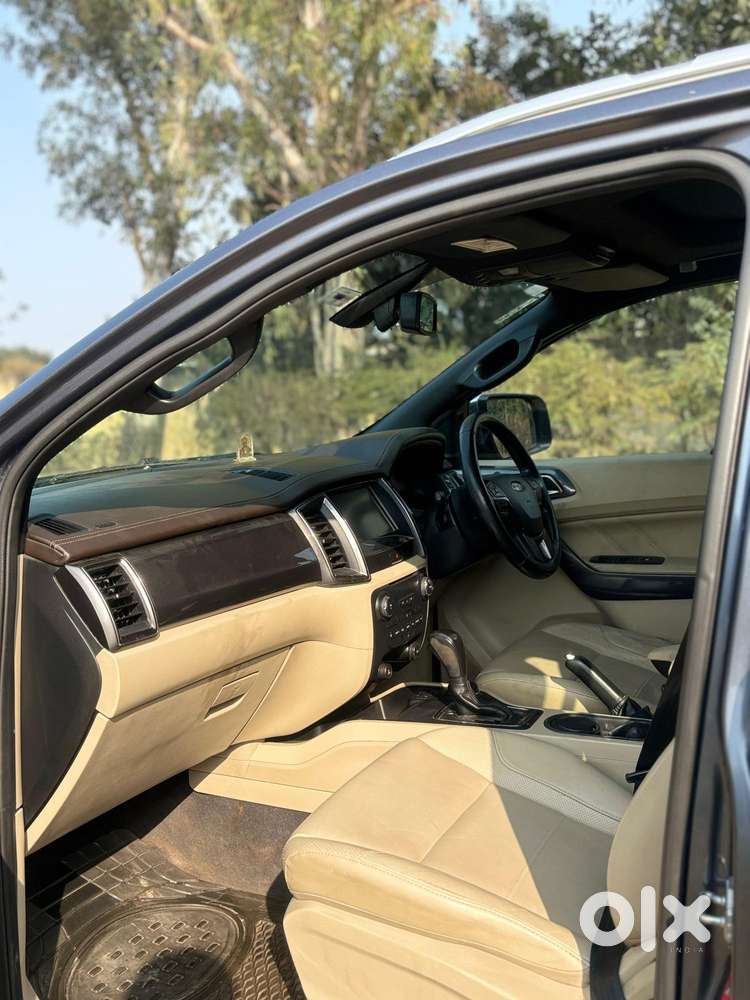 Ford Endeavour 3.2 Titanium 4x4 At, 2016, Diesel