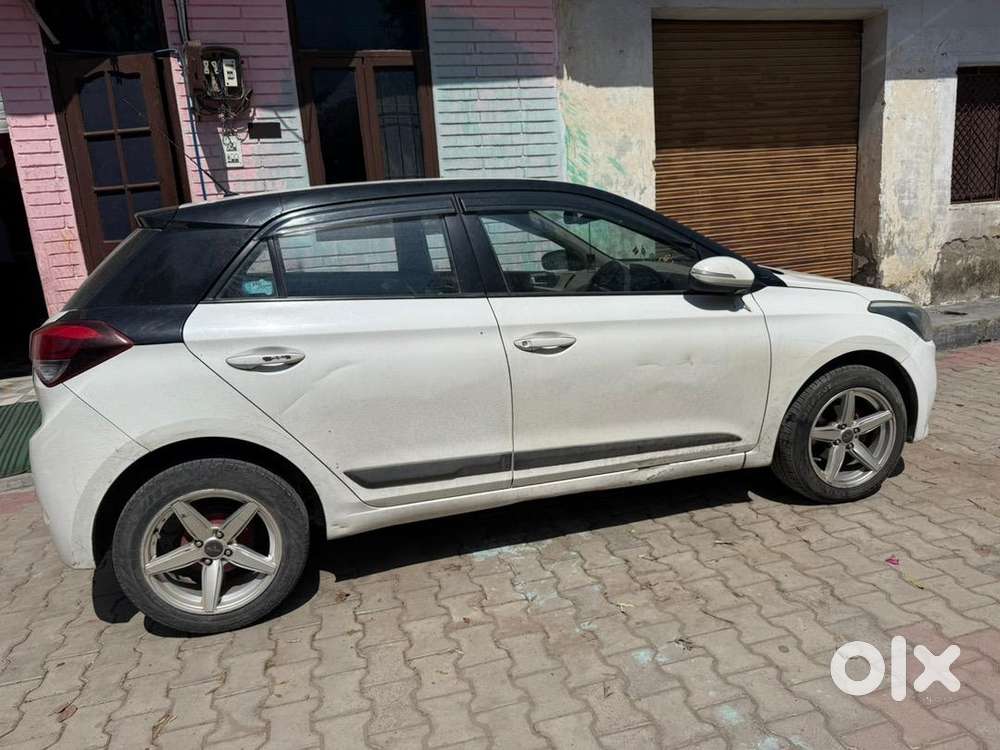 Hyundai Elite I20 2015 Petrol 70000 Km Driven