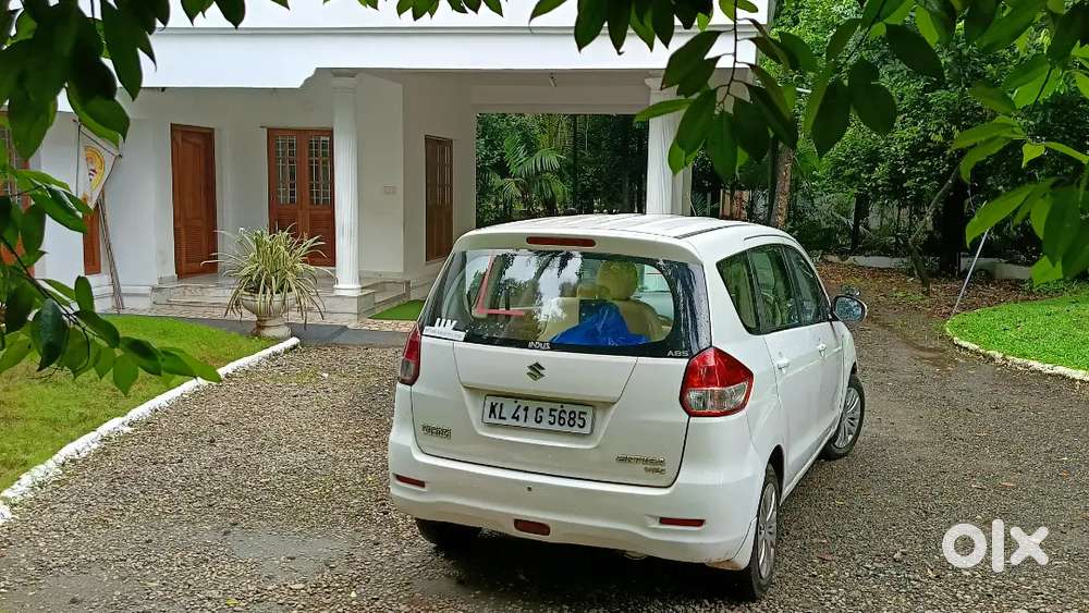 Maruti Suzuki Ertiga 2013 Diesel 145000 Km Driven