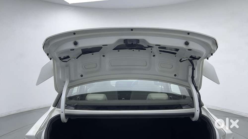 Hyundai Aura Sx Plus Crdi Automatic, 2022, Diesel