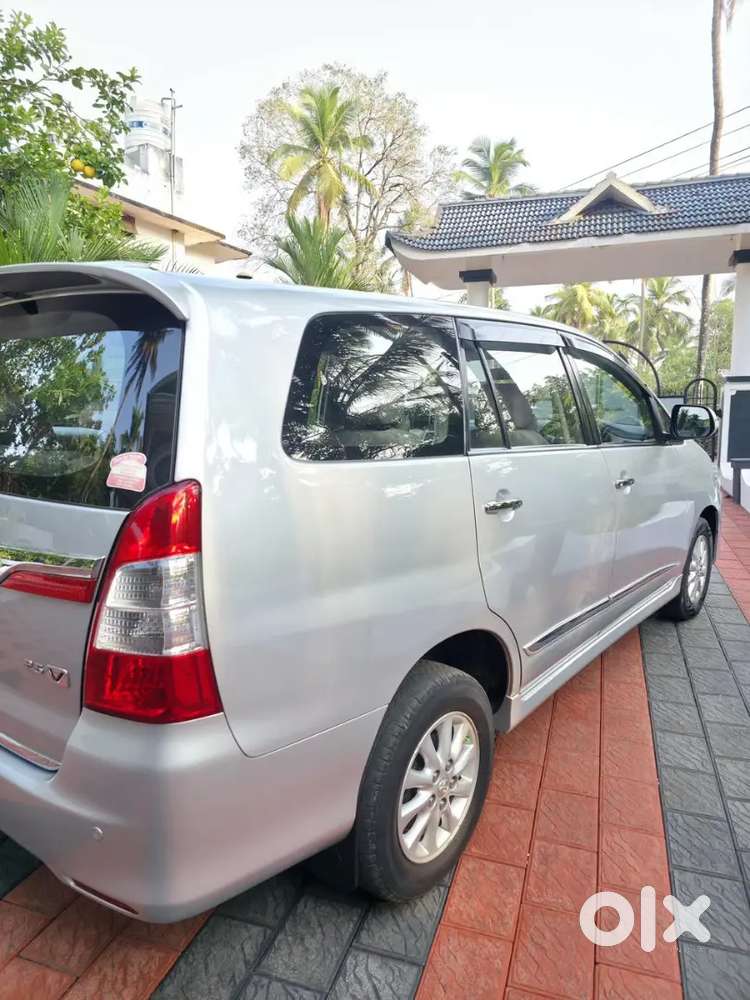 Toyota Innova 2013 Diesel 93000 Km Driven