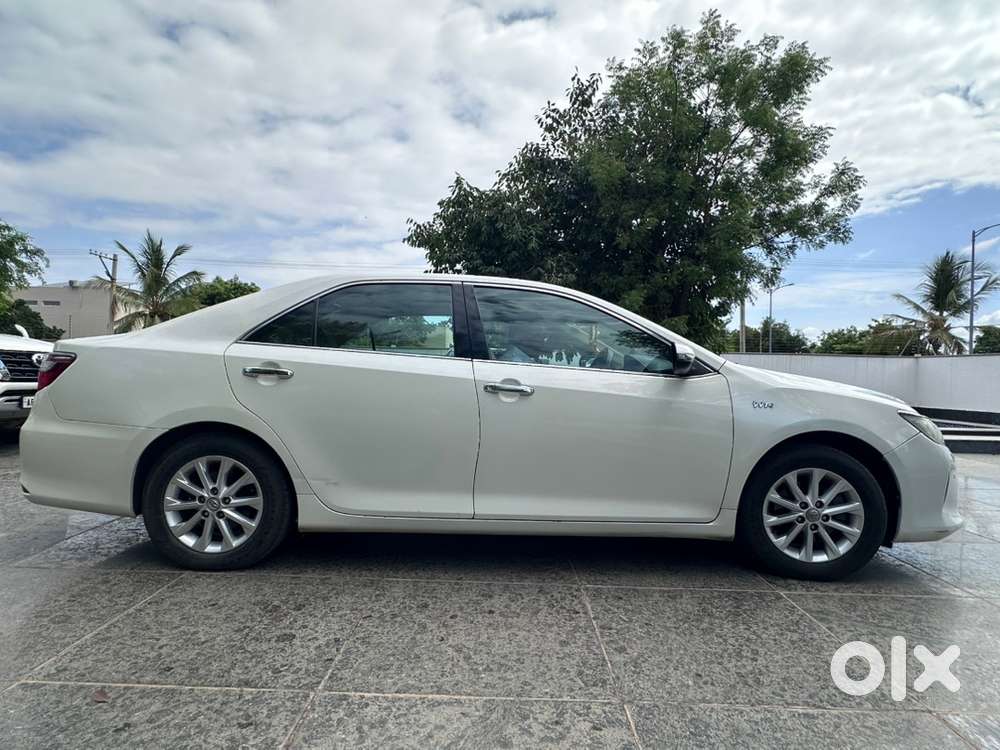 Toyota Camry Petrol 2017