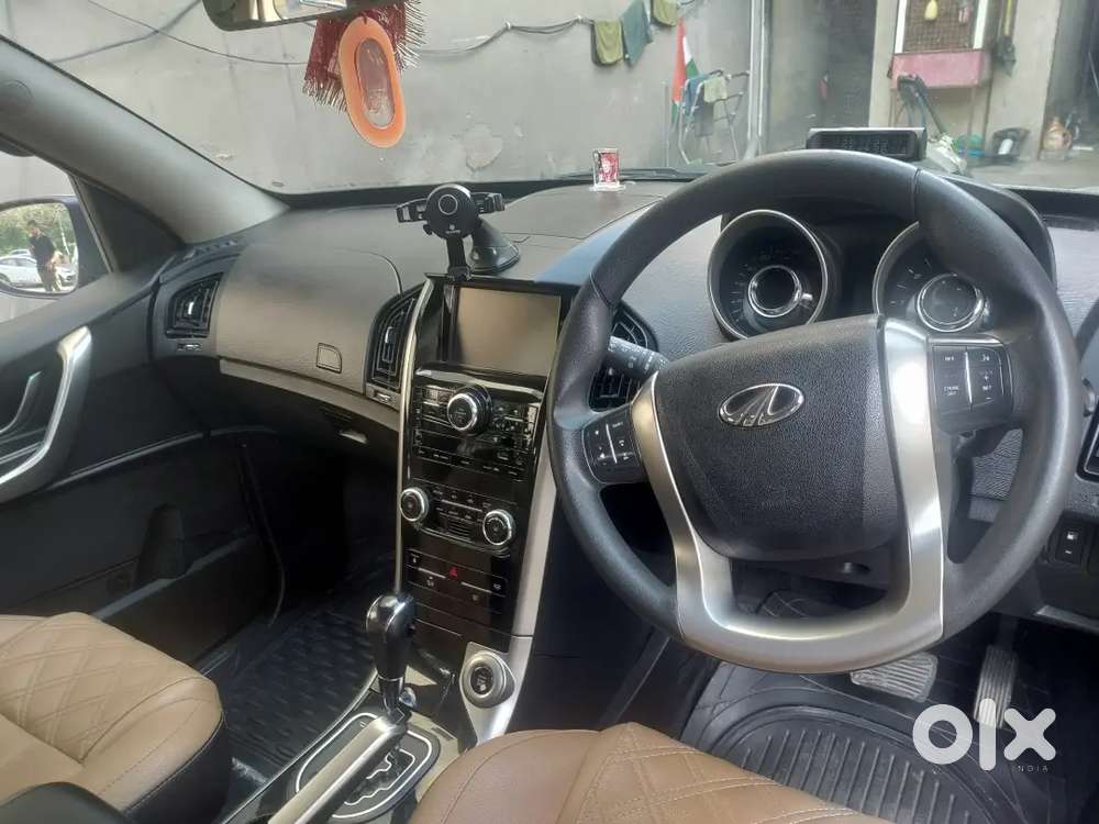 Mahindra Xuv500 W7 Automatic 2018 Diesel 65500 Km Driven
