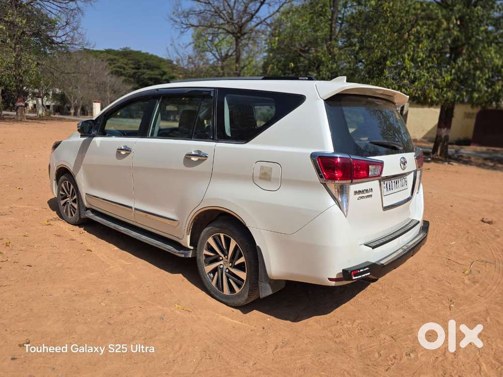 Toyota Innova Crysta [2020-ongoing] 2.4 Zx 7 Str, 2022, Diesel