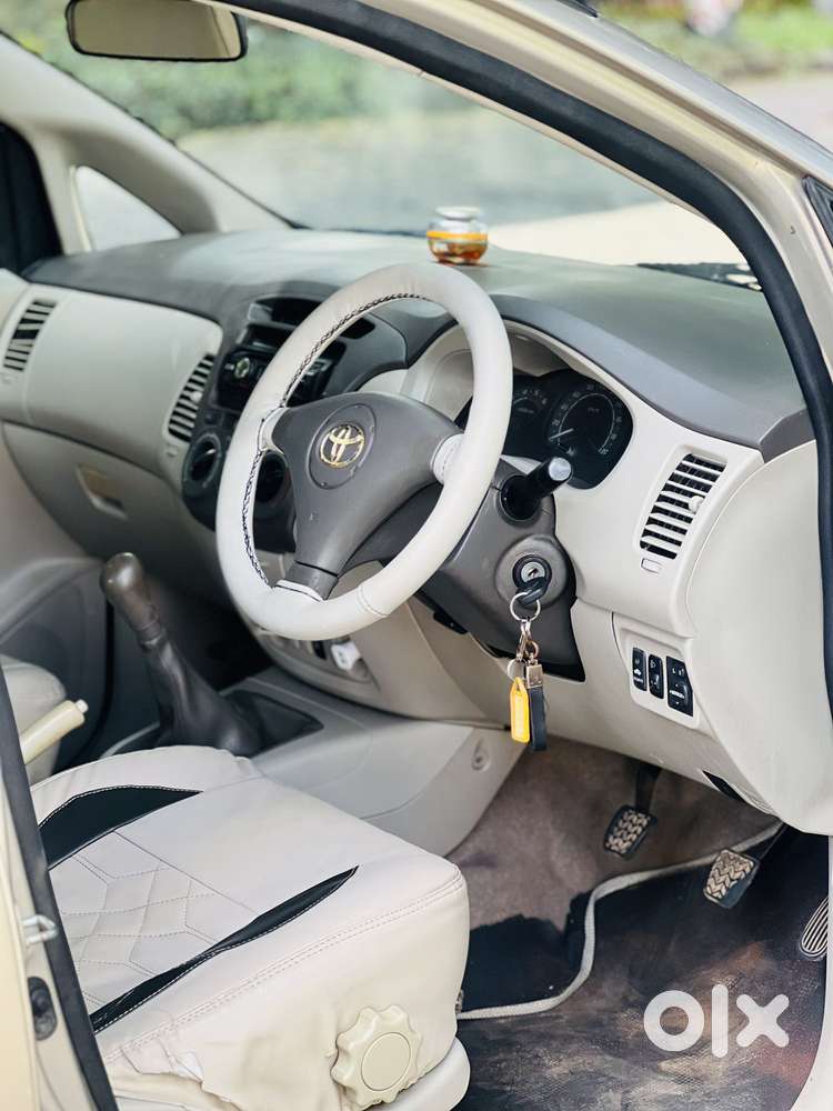 Toyota Innova 2.5 G (diesel) 7 Seater, 2010, Diesel