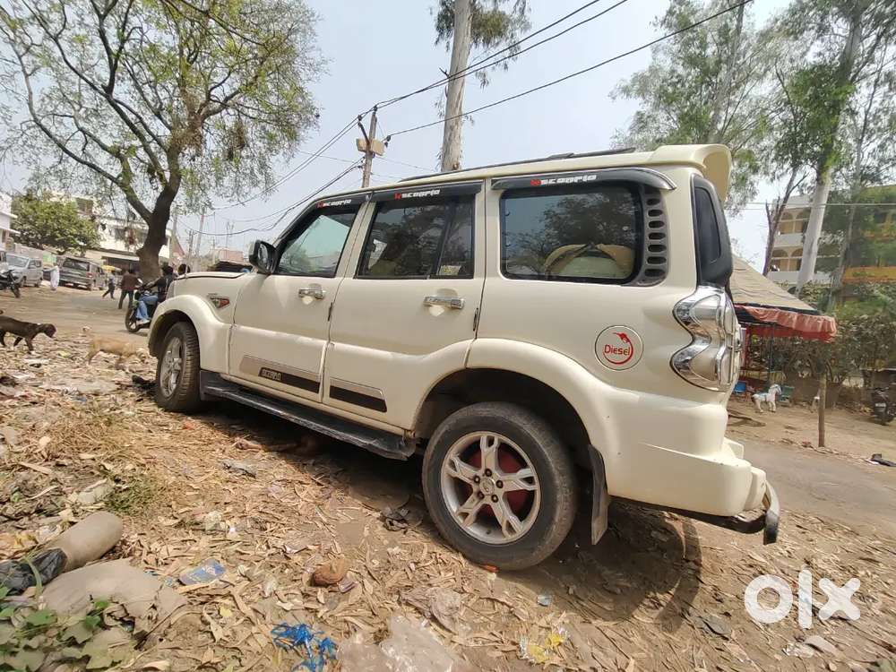Mahindra Scorpio Classic 2015 Diesel 170000 Km Genuine