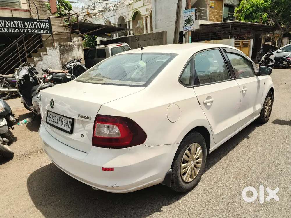 Skoda Rapid 1.6 Tdi 2012