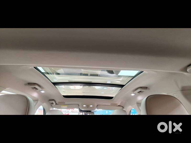 Mahindra Xuv700 2.0 Ax 7 Petrol At Luxury Pack Str, 2022, Petrol