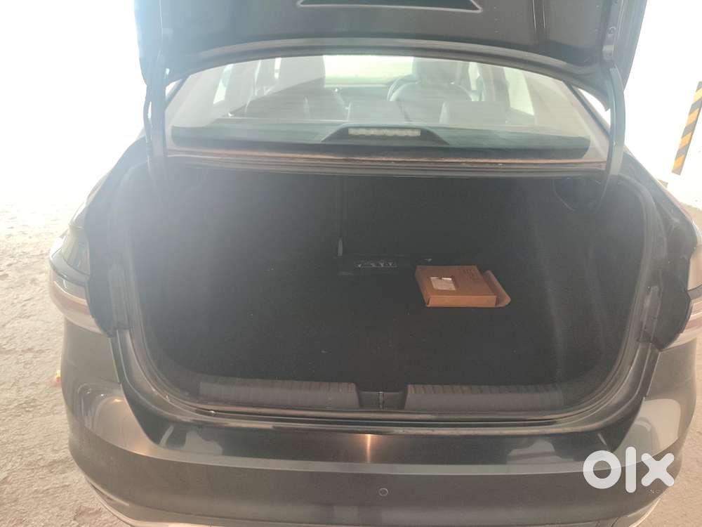 Volkswagen Virtus 1.0 Topline Tsi At, 2023, Petrol