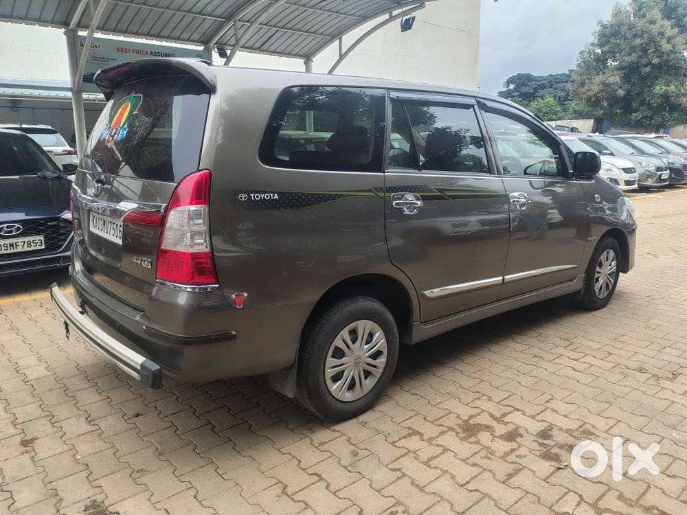 Toyota Innova 2.5 G (diesel) 8 Seater, 2014, Diesel