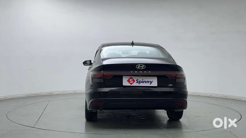 Hyundai Verna Sx 1.5 Petrol Ivt, 2023, Petrol
