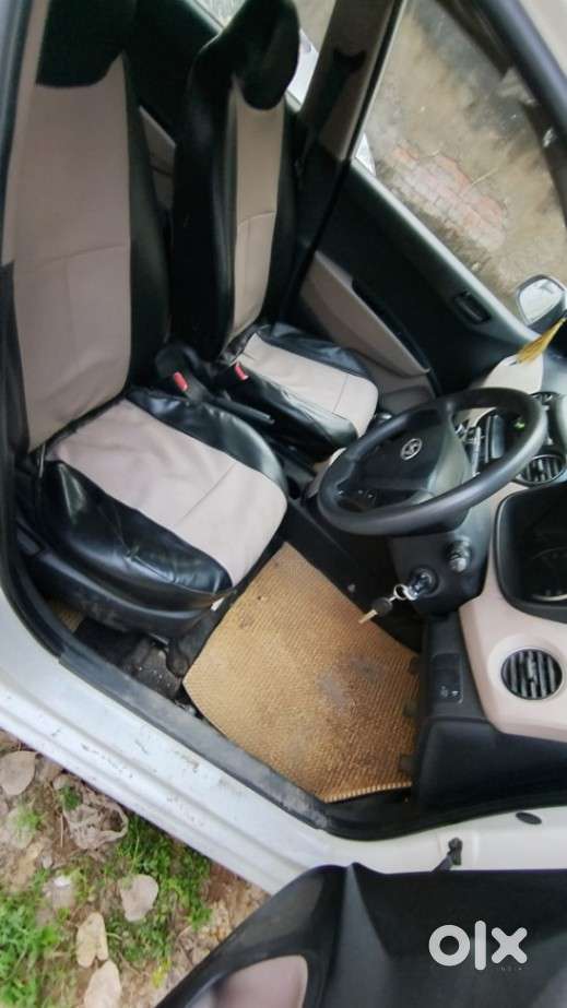 Hyundai Grand I10 Magna Blue Drive, 2015, Petrol