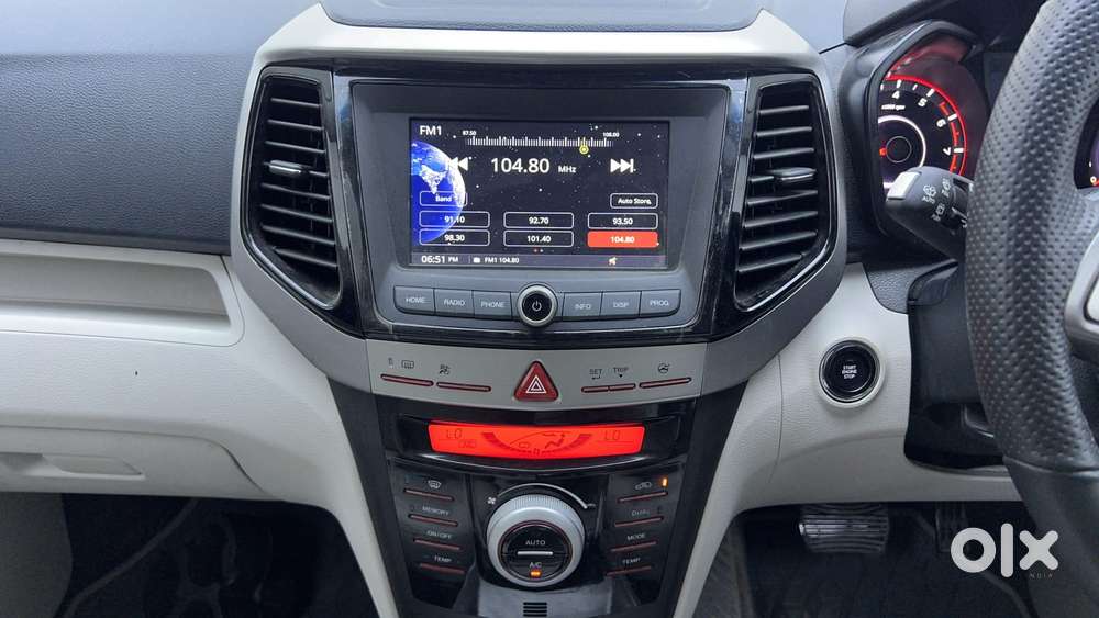 Mahindra Xuv300 1.2 W8 (o) Amt Petrol, 2023, Petrol
