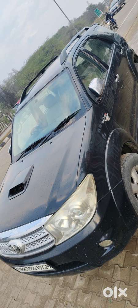 Toyota Fortuner, 2010