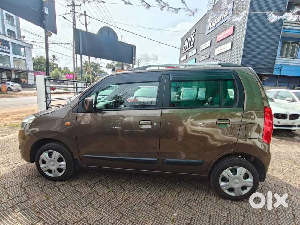 Maruti Suzuki Wagon R Vxi Amt1.2, 2016, Petrol