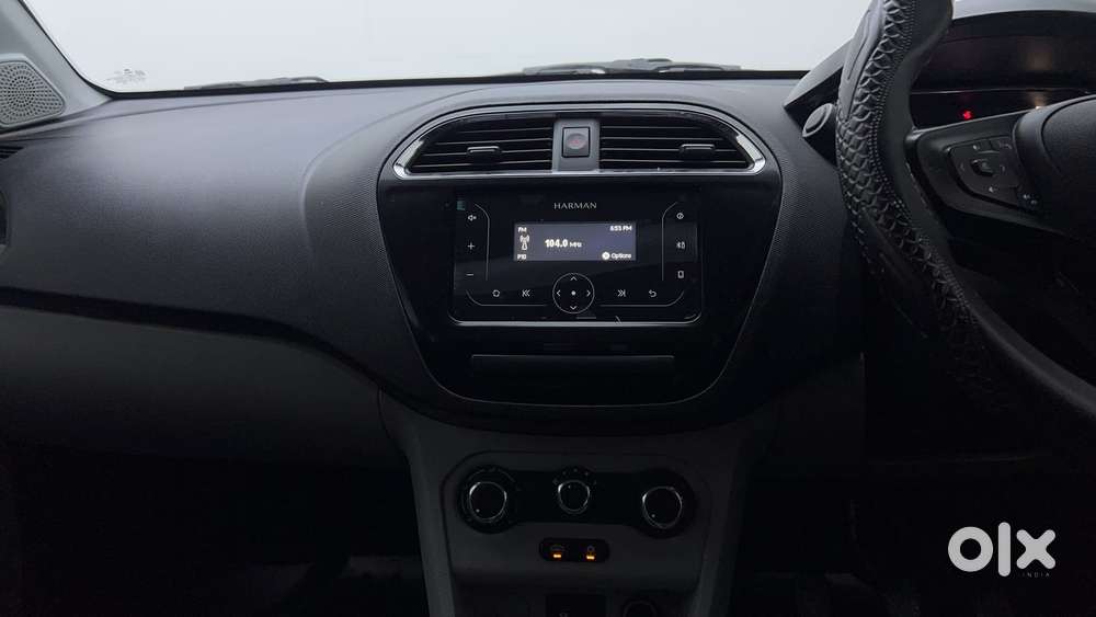 Tata Tiago 1.2 Revotron Xt Option, 2023, Petrol