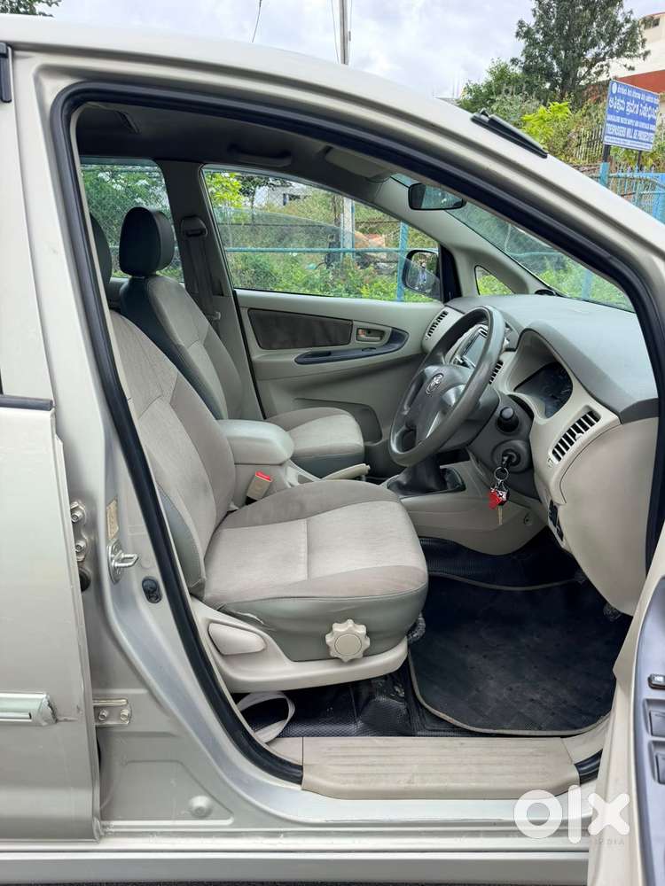 Toyota Innova 2.5 G (diesel) 7 Seater, 2012, Diesel