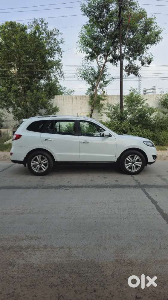 Hyundai Santa, Awd, 4 X 4, Automatic, Better Than Fortuner