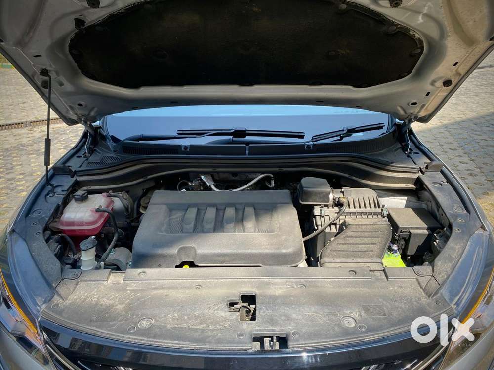 Mahindra Xuv700 2.2 Ax 7 Diesel At Luxury Pack Str, 2022, Diesel