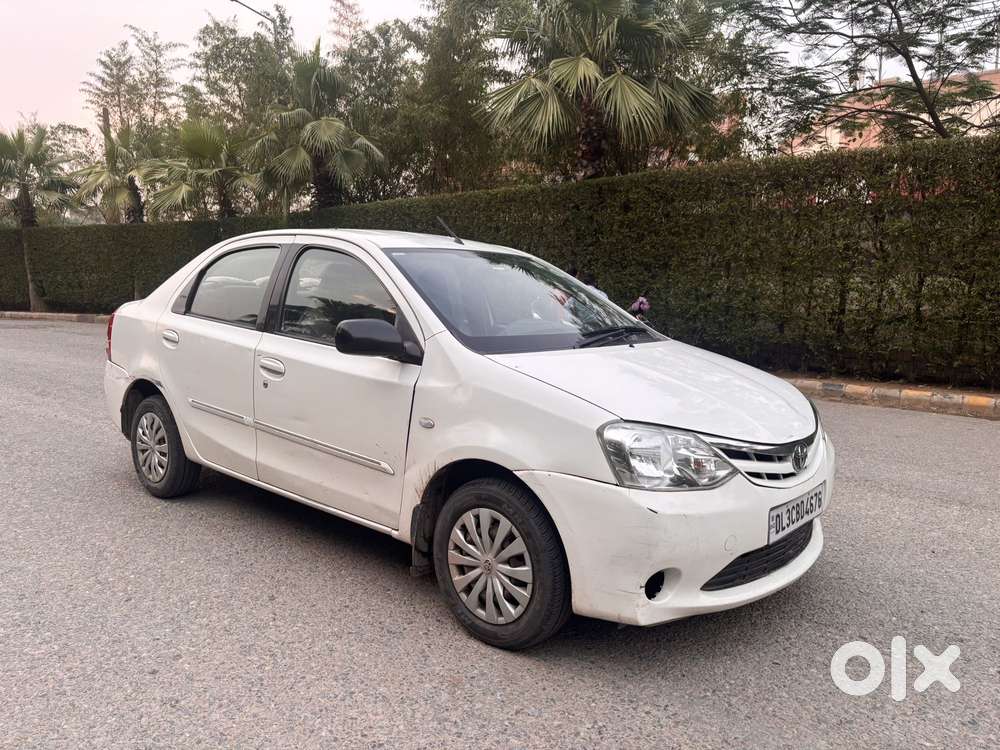 Toyota Etios Cross 1.2l G, 2011, Petrol