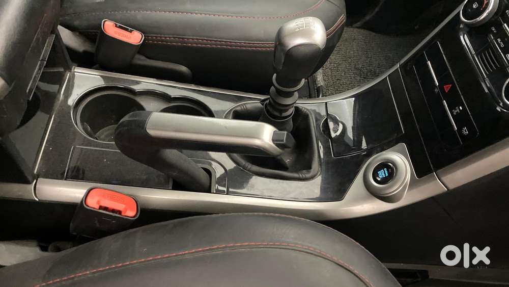 Mahindra Xuv500 W7, 2020, Diesel
