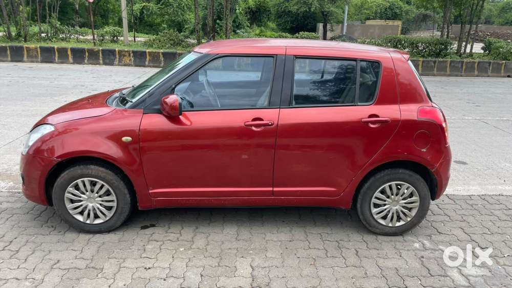 Maruti Suzuki Swift Vxi 1.2 Abs Bs-iv, 2010, Petrol