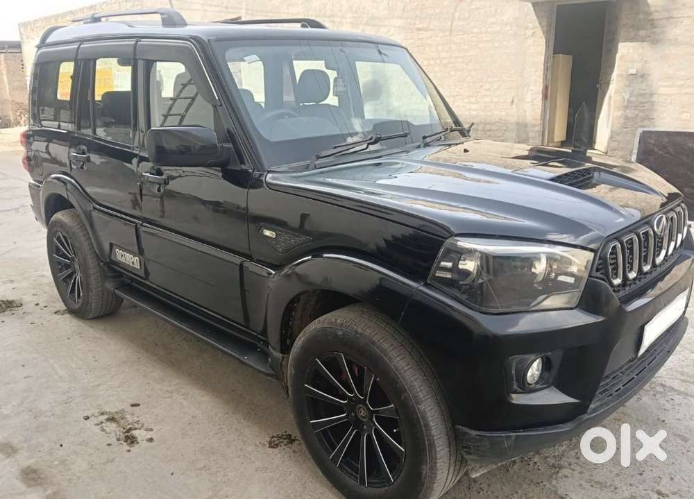 Mahindra Scorpio Classic 2.2 S 11 Mt 7 Str, 2022, Diesel
