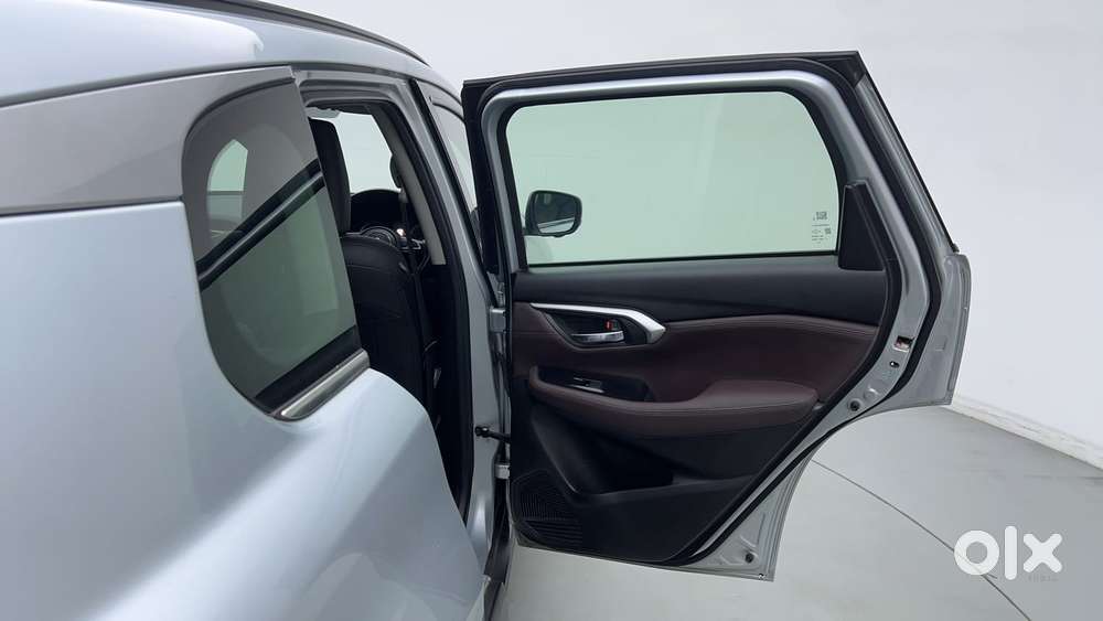 Maruti Suzuki Grand Vitara 1.5 Alpha Smart Hybrid Allgrip, 2022, Pet..