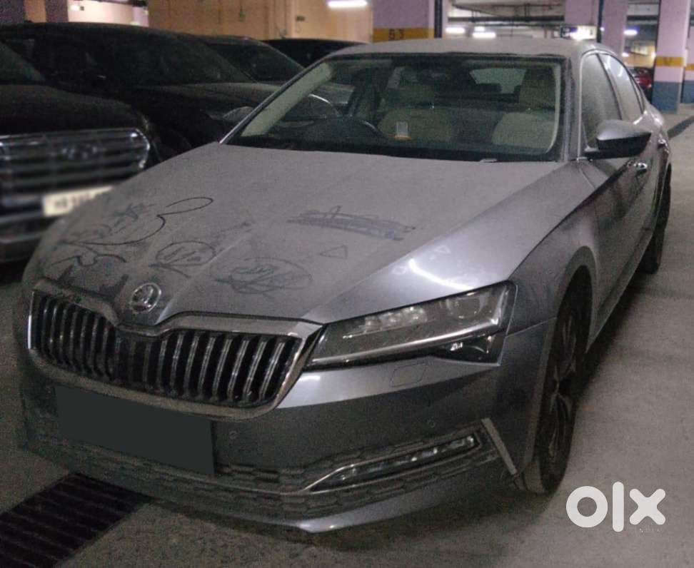 Skoda Superb 2.0 L&k Tsi At, 2022, Petrol