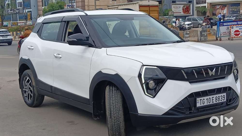 Mahindra Xuv 3xo Ax5 1.5 Diesel Autoshift Plus, 2026, Diesel
