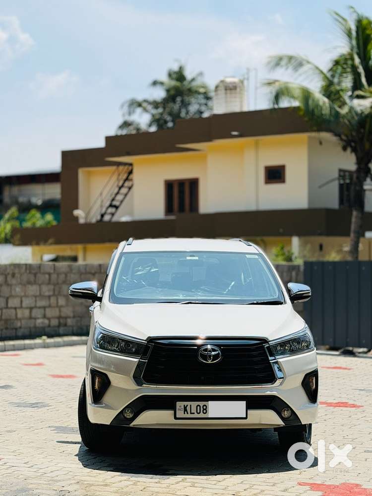Toyota Innova Crysta 2022
