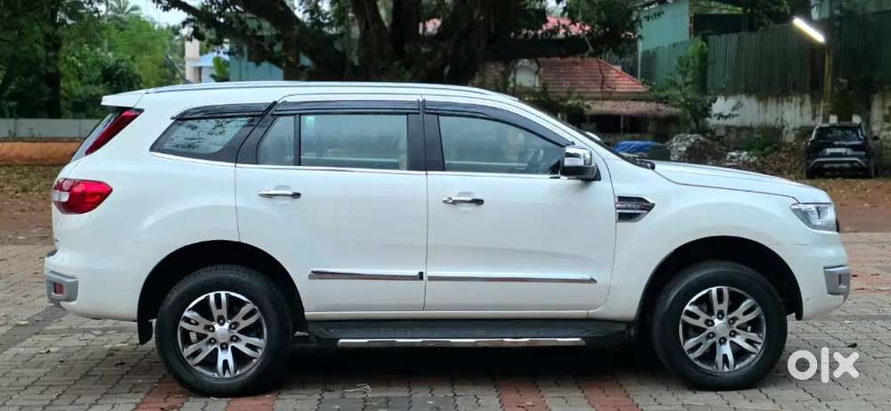 2018 Ford Endeavour Titanium 3.2 Auto 4x4