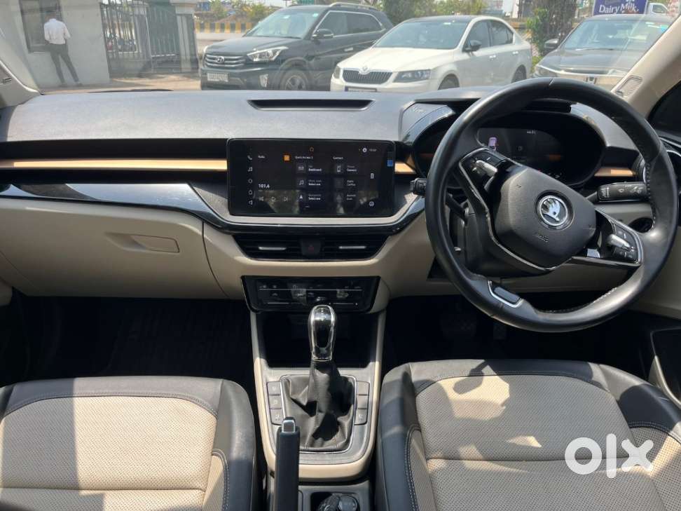 Skoda Slavia 1.0 Tsi Style At, 2024, Petrol