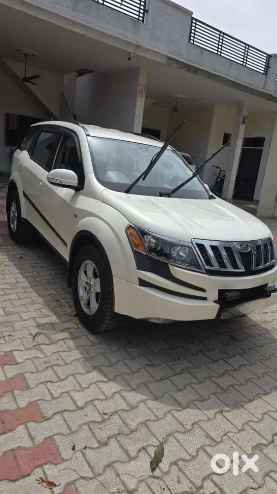 Xuv 500 With Service Record In A1 Condition