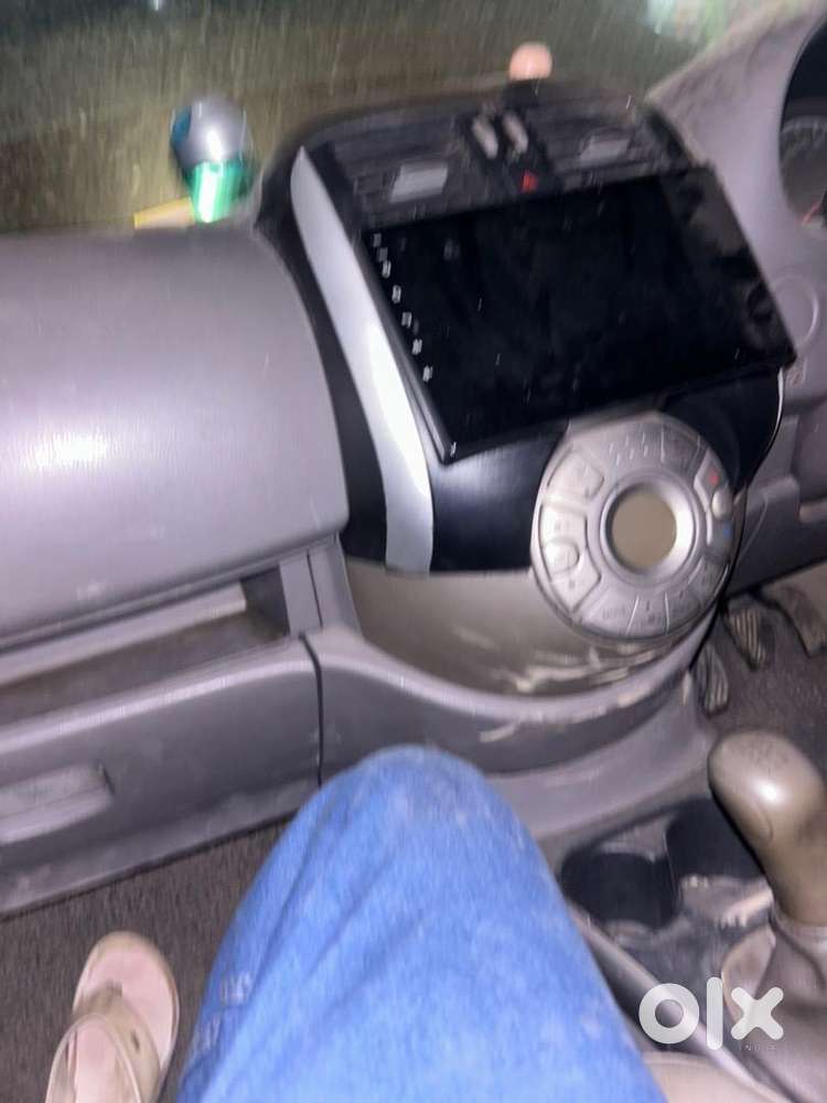 Nissan Sunny 2012